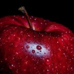 Red apples. Calorie content 1 piece, per 100 g, food, types, how to use on a diet 