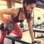 Тяга гантели к поясу в наклоне