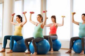 Упражнения с гантелями для женщин, девушек для спины, рук, грудных мышц, ягодиц, пресса, дома для начинающих