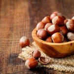What are the benefits and harms of hazelnuts?