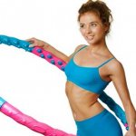 вращениВращение обруча способствует укреплению мышц спины, к тому же занимаясь вы следите за осанкой.е обруча способствует укреплению мышц спины, к тому же занимаясь вы следите за осанкой.